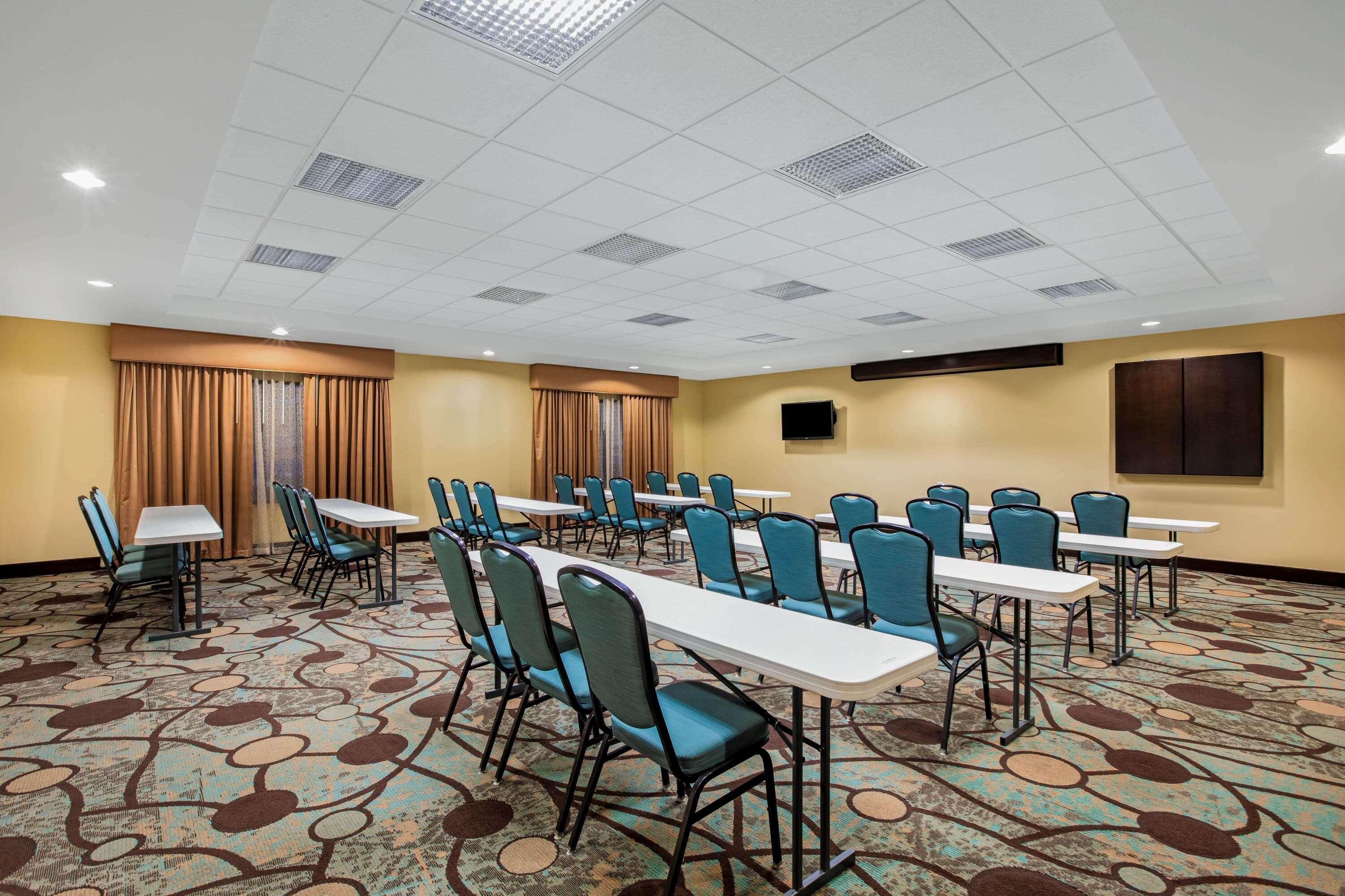 La Quinta By Wyndham Sioux Falls Exterior photo