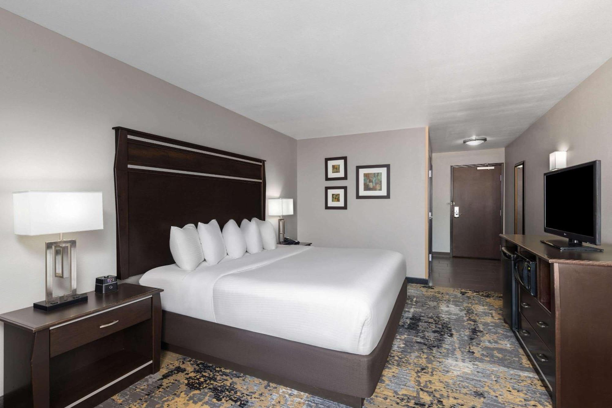 La Quinta By Wyndham Sioux Falls Exterior photo