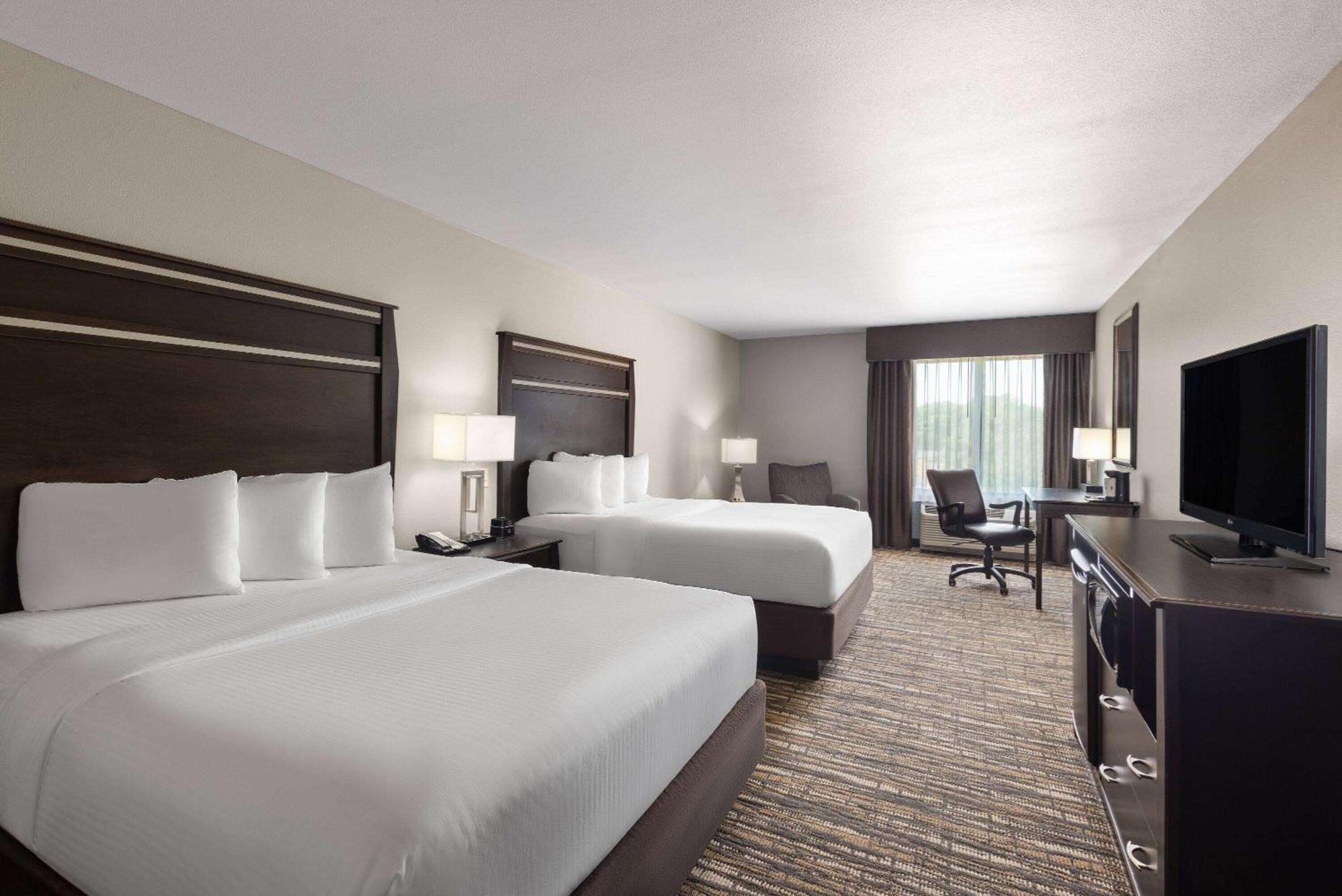 La Quinta By Wyndham Sioux Falls Exterior photo