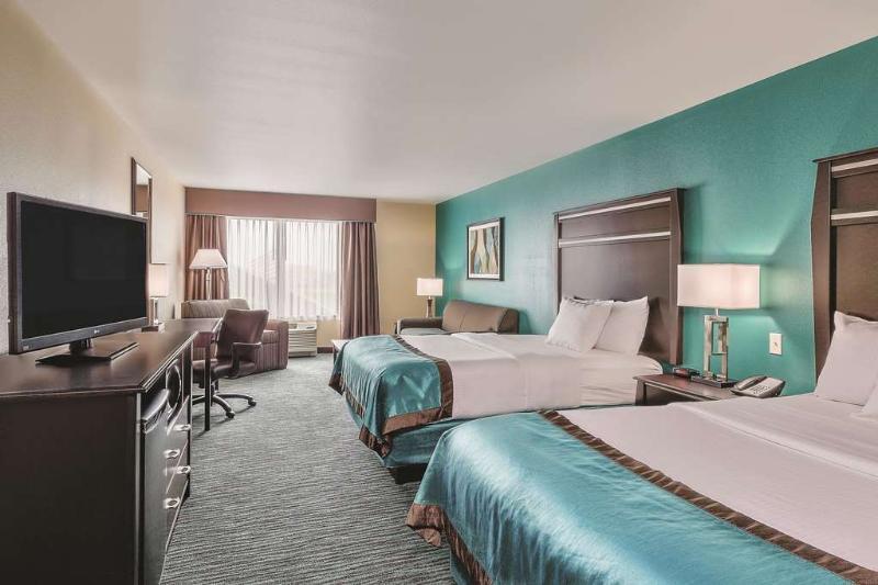 La Quinta By Wyndham Sioux Falls Exterior photo